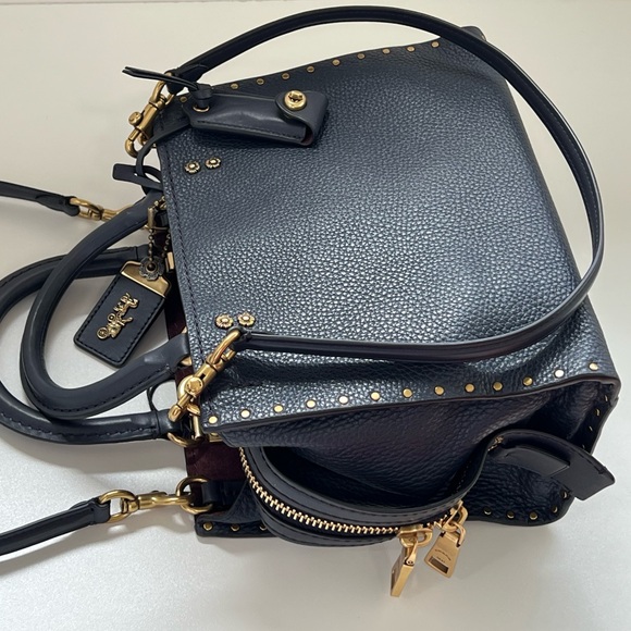 COACH 1941 Rogue 25 In Deep Navy Blue With Tea Rose Rivets - Picture 10 of 16